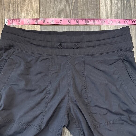 Lululemon Pants Womens 6 Black Dance Studio Crop Ruched Cuff Joggers Athleisure - Picture 5 of 5